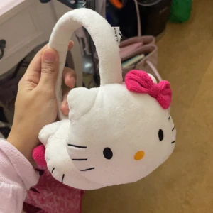 Hello Kitty öronmuffar - Bra skick💗