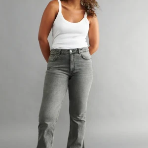 full length flare jeans  - Använda få gånger och jättefina!💕