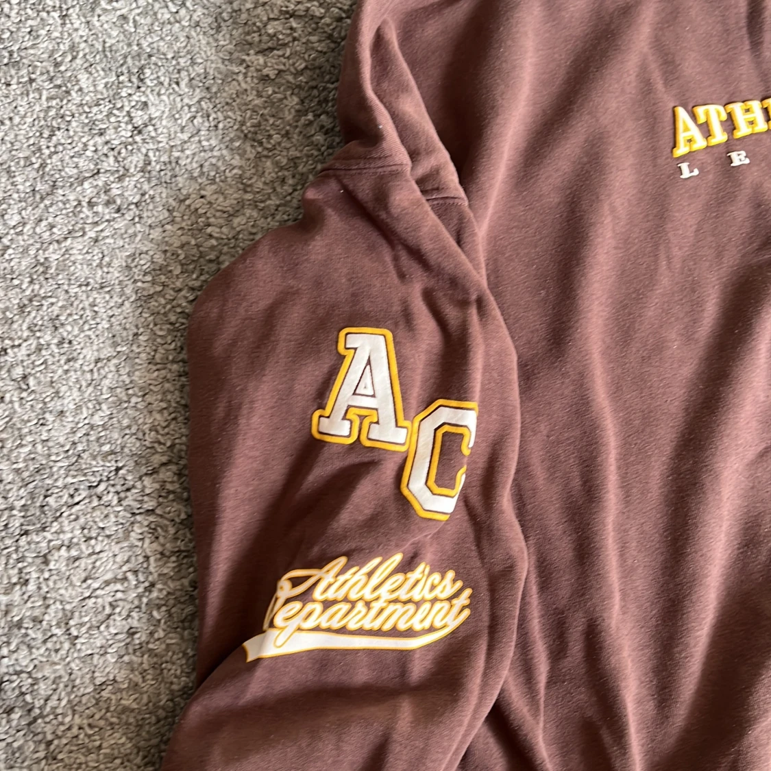 Brun tjocktröja🤎 - 91