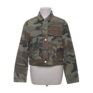 camouflage jacka - Jätte snygg camouflage jacka
