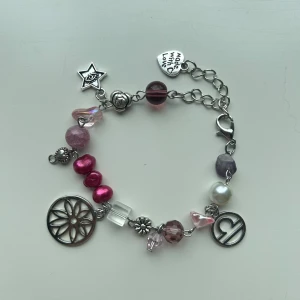 Sjärntecken armband - Libra/vågen sjärntecken armband. Vågen är personer födda mellan 22 september och 22 oktober. Handgjord med glaspärlor.