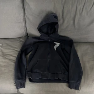 Peakperformance Hoddie marinblå storlek 160 - Bra skick 