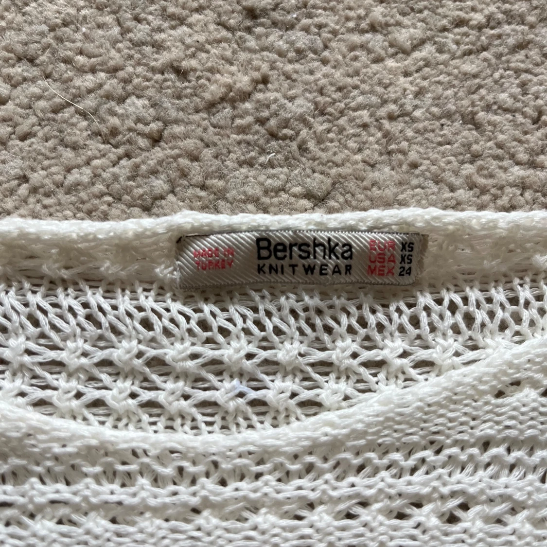 Stickad tröja  - 93