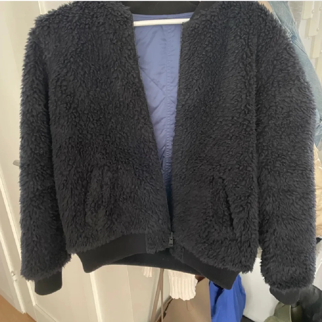 Svart Teddy jacka  - 90