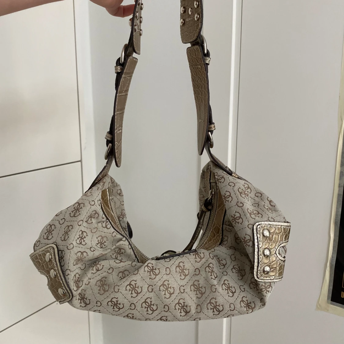 2000s Guess väska - 90