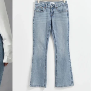 Low waist jeans - Säljer dessa jeans från Gina då de inte passar mig. Prislappen är kvar och allt och inga fläckar/hål, dvs i nyskick. Originalpris 499kr och säljer för 400kr
