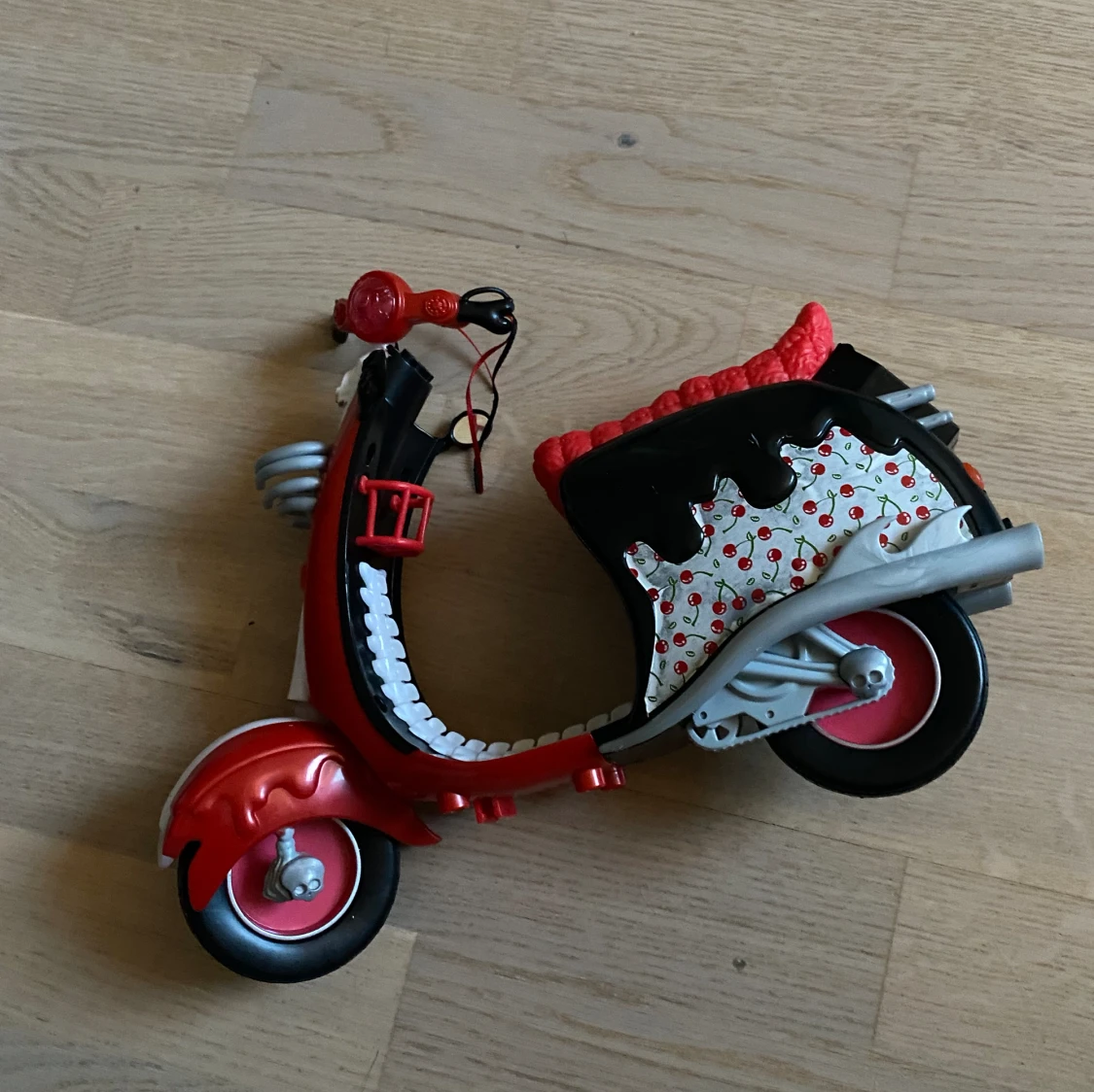 Monster high Ghoulia scooter