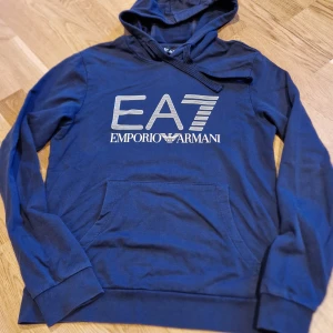 Emporio Armani hoodie - Begagnad hoodie strl XS