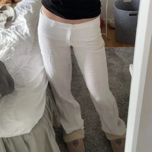 Lågmidjade linnebyxor - Superfina linnebyxor köpta på Gina tricot💓är i storlek 164 men passar mig som har 36