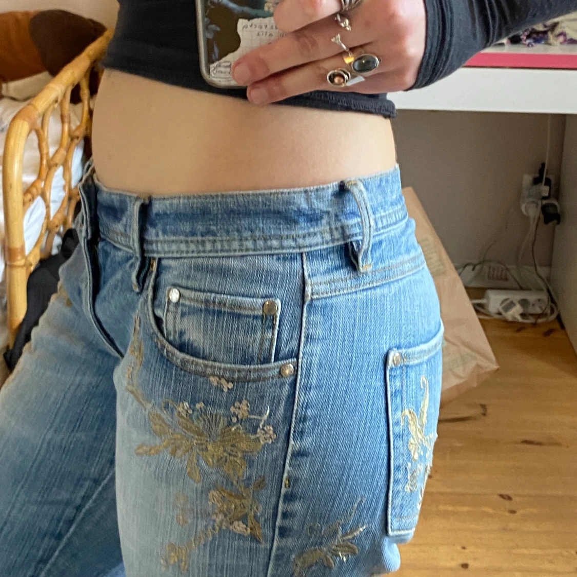 Jeans med guldbrodyr - 90