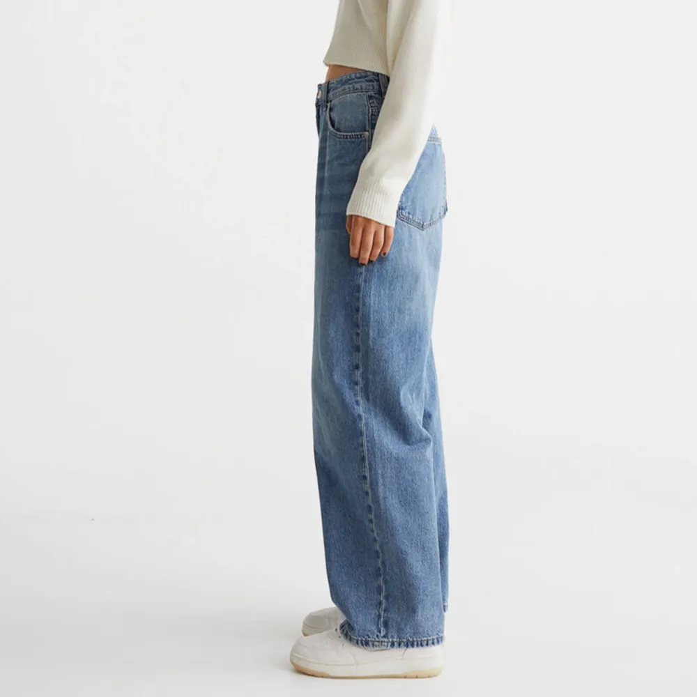 90s baggy jeans  Storlek xs. Jeans & Byxor.