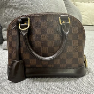 Alma BB - Bra skick, kvitto medföljer