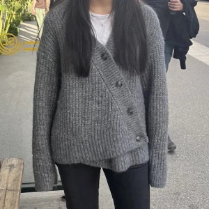 Other stories kofta  - Snyggaste koftan någonsin som passar till allt, köpt för 1300❤️