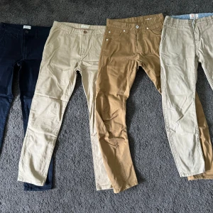 Chinos/byxor - Stl ~S på alla. Paketpris 400kr