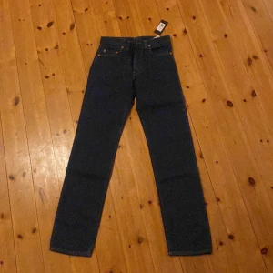 Levis jeans - Mörkblå Levis jeans! Oanvända 