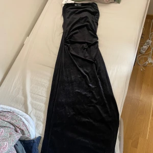 Långklänning  - Från Zara med prislapp kvar!