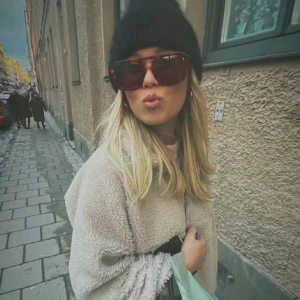 Solglasögon☀️ - Super snygga solglasögon till sommaren/våren🩵☀️