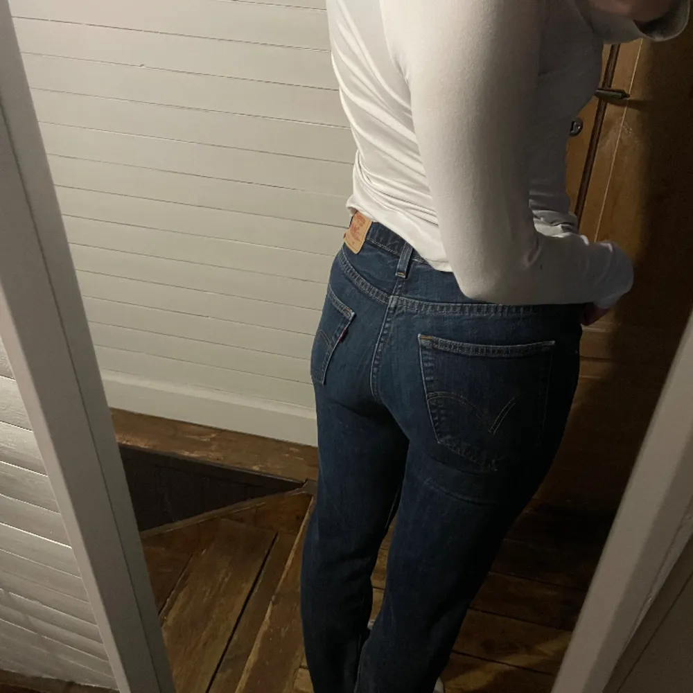 Fina jeans men för långa för mig, mycket bra skick . Jeans & Byxor.