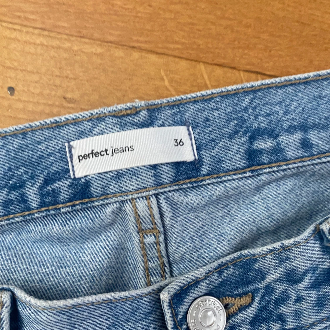 Low waist flared jeans - 91