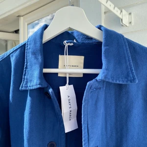 A Day’s March Overshirt - Hej, säljer nu min overshirt från A day’s March i storlek Small, skulle dock säga att den även passar en Medium också. Den är helt ny och endast testad, lapp från köp sitter kvar. Priset är inte hugget i sten, hör av er vid frågor :)