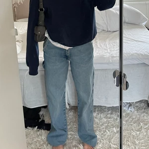 Cargo jeans  - Cargo jeans från zara som inte andvänds mer, klippta för att passa mig som är 165 (går under hälen)❤️‍🔥pris + frakt 