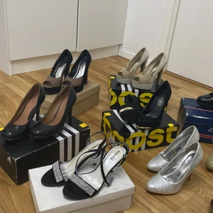 Klackar - Säljer klackar. Alla i storlek 37 förutom en som är 38. Prick kan diskuteras.