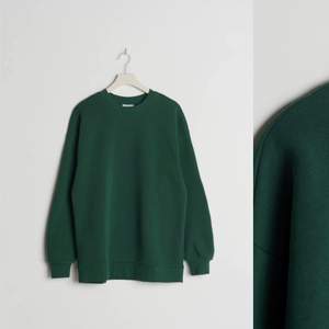 En oversized sweater från Ginatricot i storlek xs. Aldrig använd så tröjan är i ny skick 