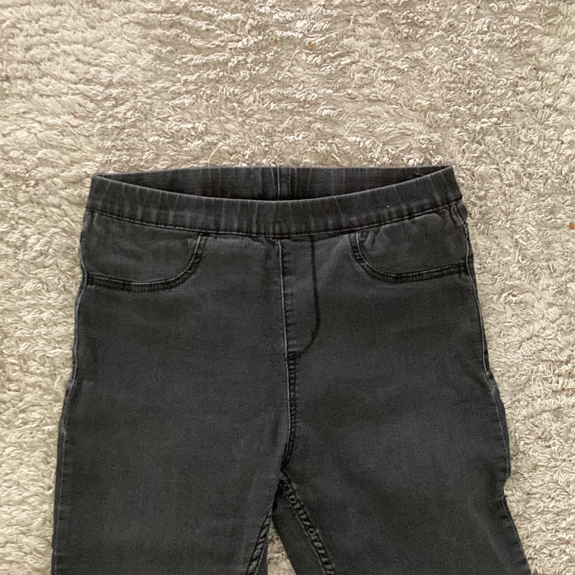 Svarta skinnyjeans strlk 146 - 90