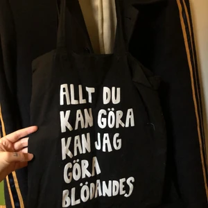 Tygkasse  - 50 kr 🥰