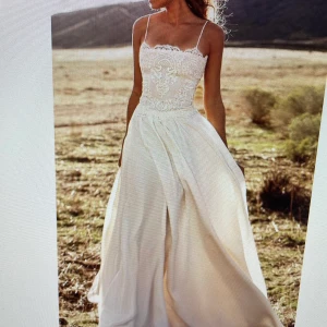 Brudklänning  - Stl 36, inga fläckar el skador 