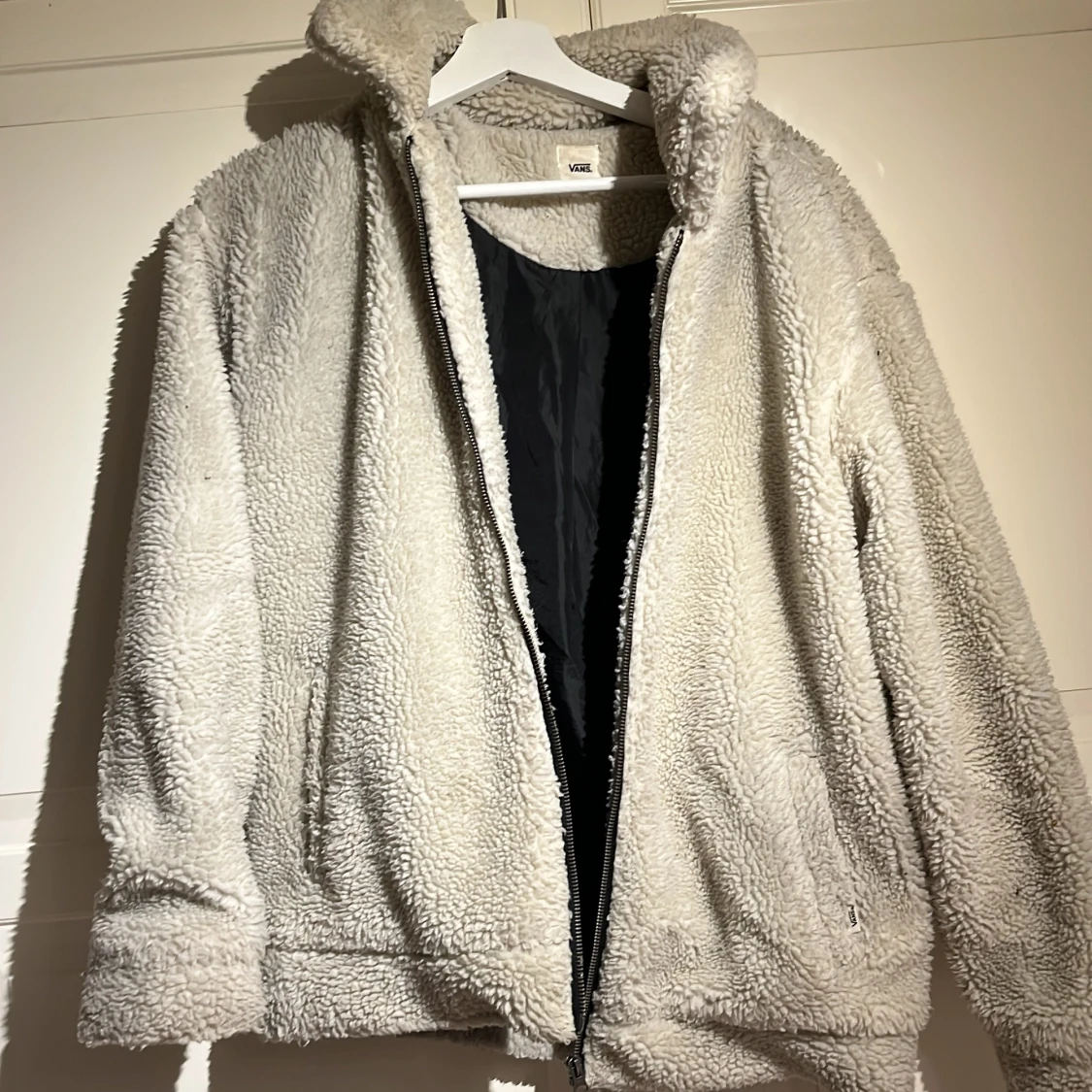 Teddyjacka från Vans