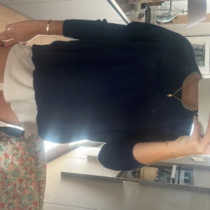 Cashmere tröja - Fin cashmere tröja med trekvartarmar!! Aldrig använd nypris 3700