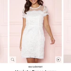Ida Sjöstedt klänning  - Säljer finaste Ida Sjöstedt klänningen. Använd endast en gång och i storlek 36. Nypris ligger på 2499kr. Perfekta klänningen till finare tillfällen. 