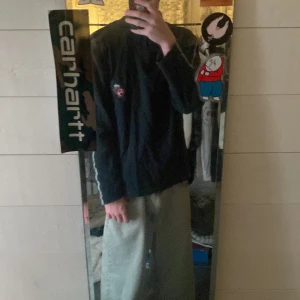 Half zip  - En blå tun Half zip i storlek XXL men passar som M/L. 