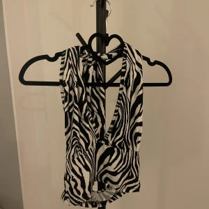 Halterneck topp - En zebra topp