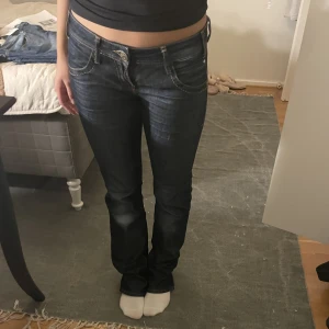Mavi jeans  - Super snygga lågmidjade jeans från Mavi, säljer pga att de tyvärr inte kommer till användning 