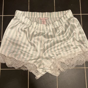Victorias secret pyjamas shorts - Pyjamas shorts från VS använt fåtal gånger 🤍