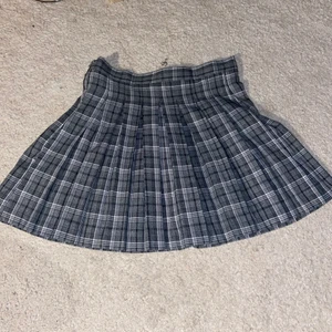 checkered skirt - Supercute checkered skirt ! 
