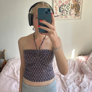 Superfin topp - Jättefin topp från zara! Storlek s. Endast använd ett fåtal gånger så i mycket fint skick😊