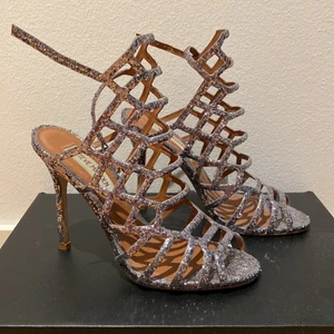 Steve Madden klackskor  - Steve Madden klackskor, silvrigt glitter. Använda ett fåtal gånger 