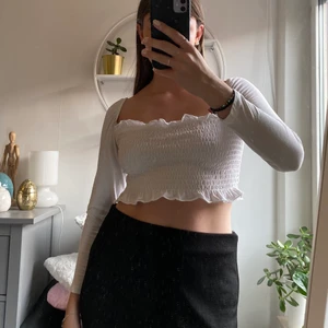 Långärmad topp - Jättefin top som aldrig kommit till användning! 