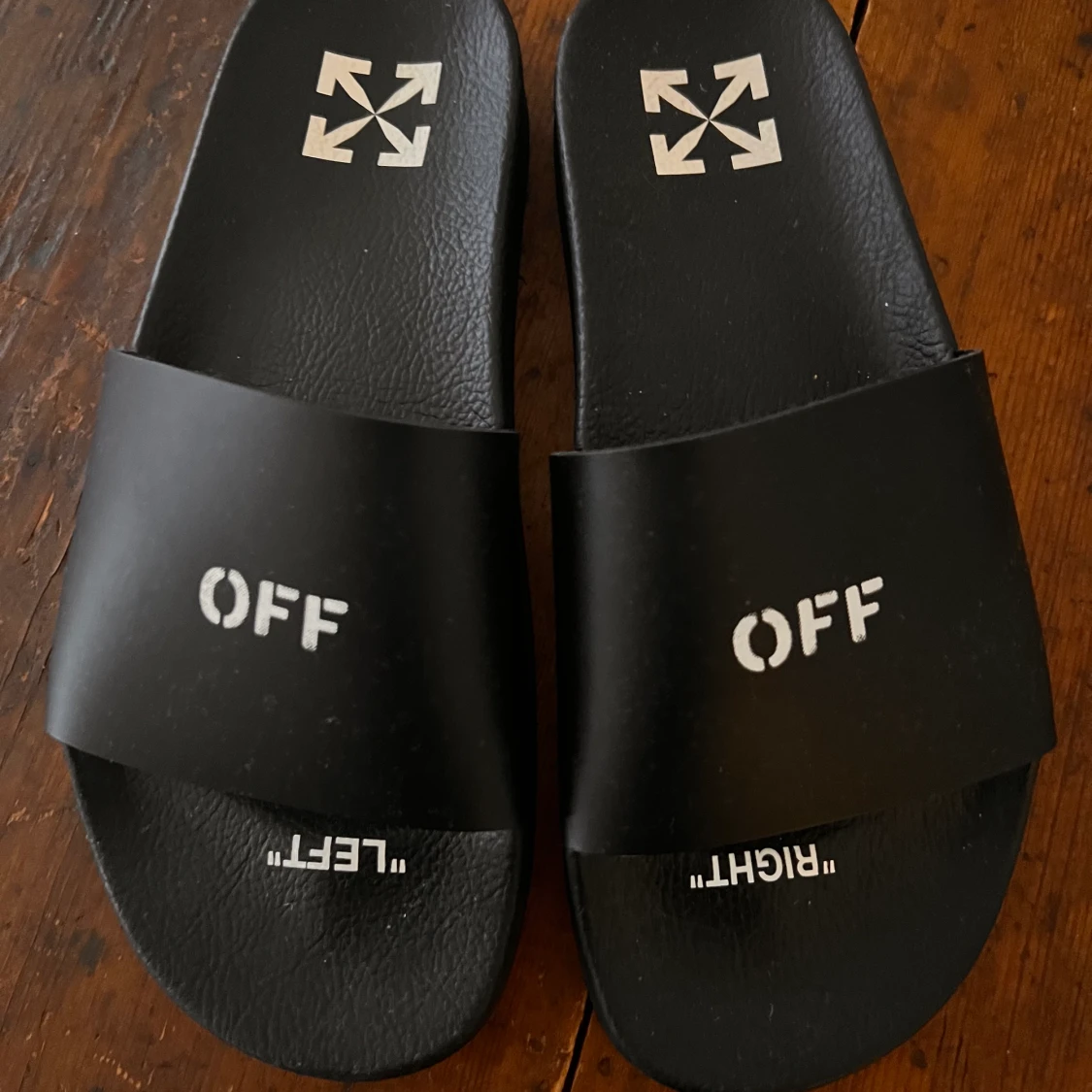 OFF-WHITE sliders i storlek 41