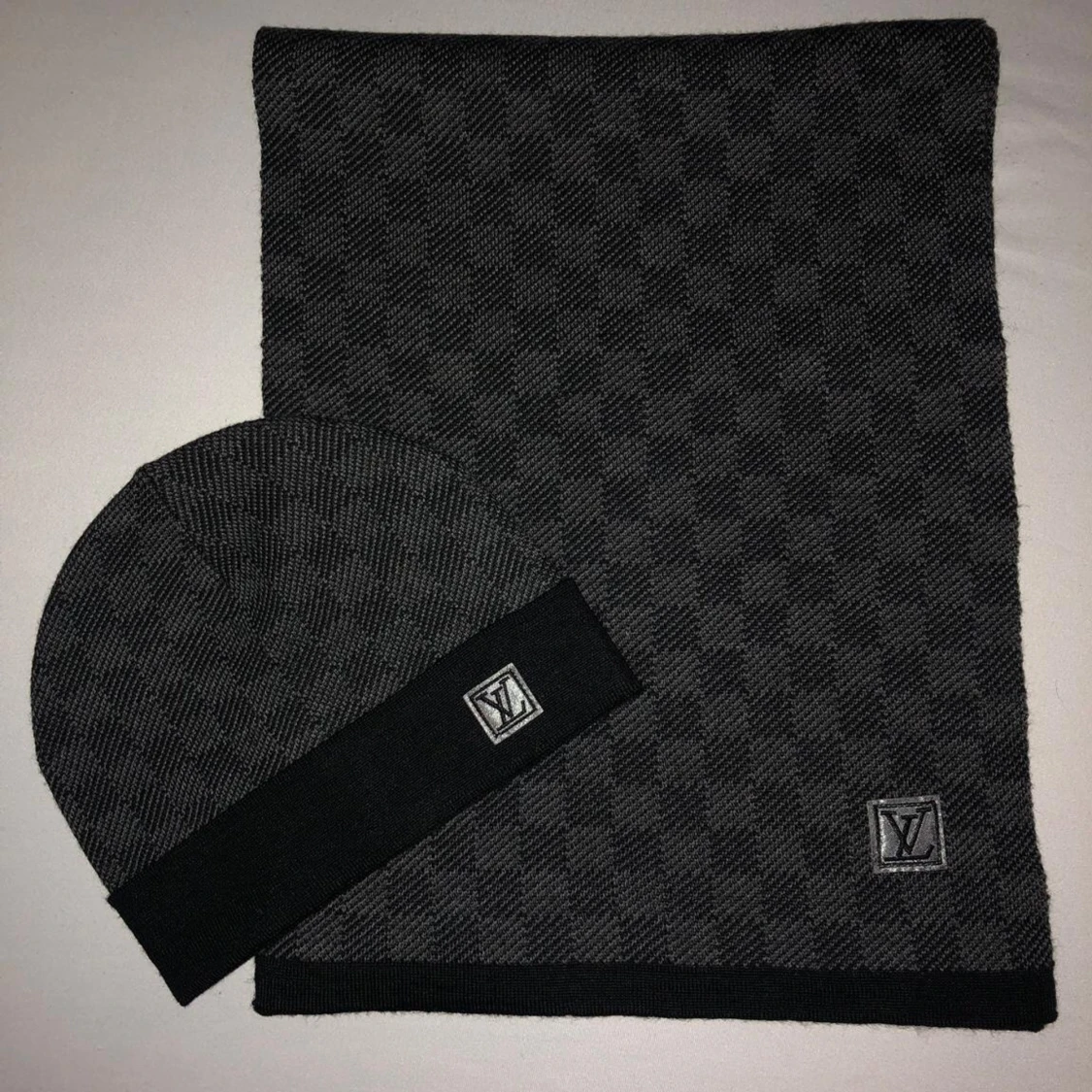 Lv set mössa och scarf