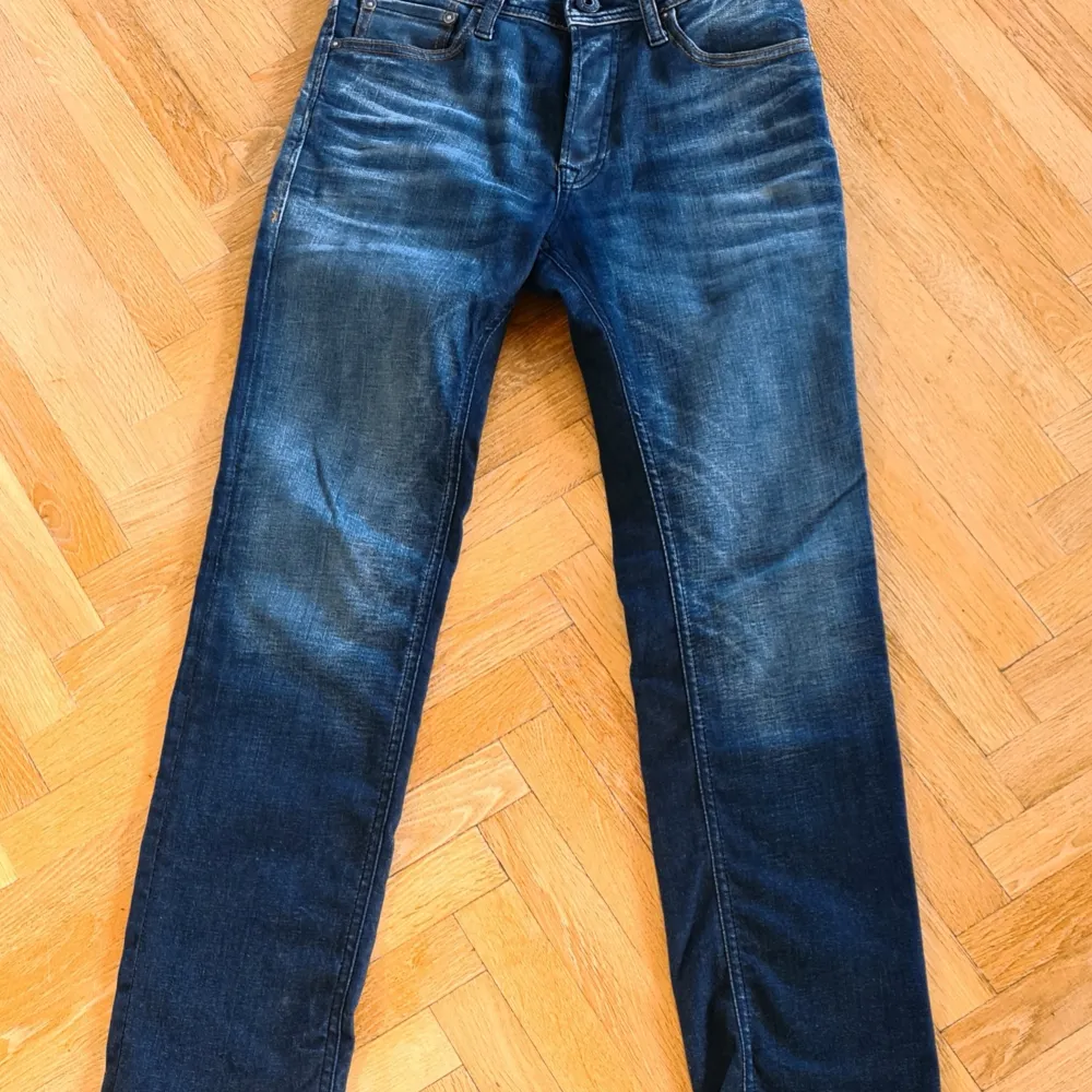 Jeans slim straight. Jeans & Byxor.