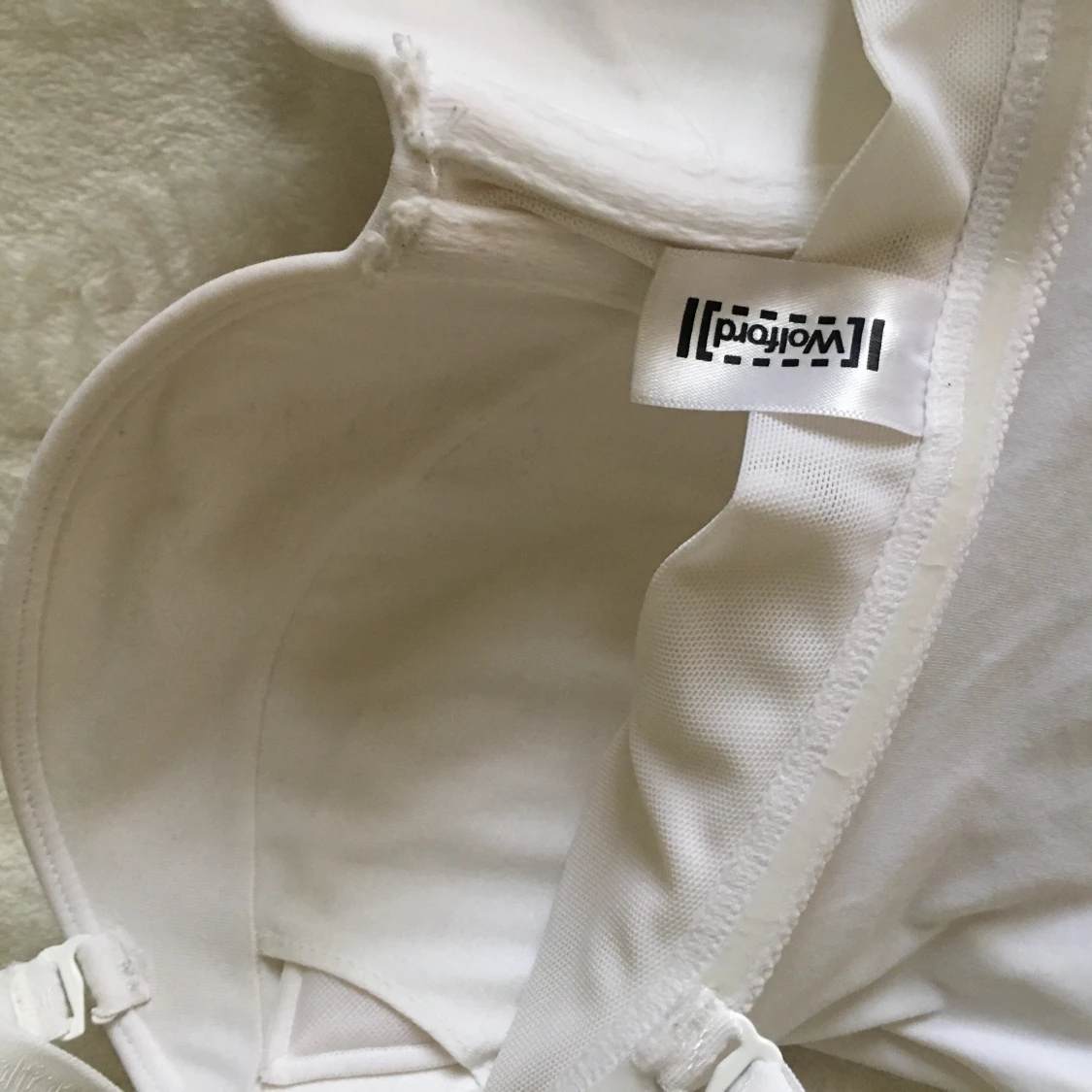 Wolford Body stl S, B-kupa - 90