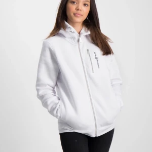 Sail racing  - OBS: tryck inte på köp direkt 🟥Säljer denna trendiga sail racing hoodie! Köpte den förra året fast har ändats använt den 1 gång. Nypris är 900kr och jag säljer för 350kr+frakt.