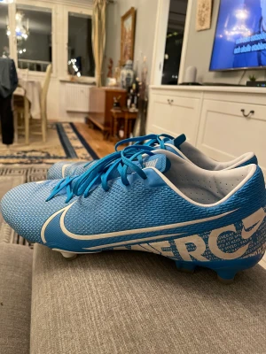 Fotbollsskor  - Fotbollsskor - Nike Mercurial Ljusblå Storlek: 45 Bra skick