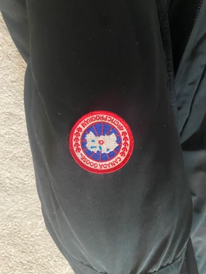 Canada Goose Jacka - Storlek M/M, gammal modell och begagnad