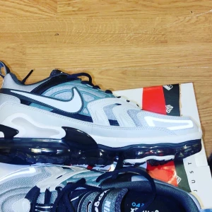 Nike skor - Helt nya aldrig använda storlek 44 Pris och mer bilder kan diskuteras i DM.