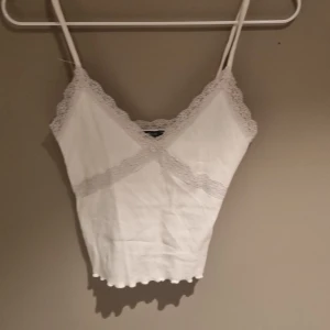 Vitt linne - Säljer mitt fina linne och använt de typ 4 gånger jätte bra skick och säljs för 70